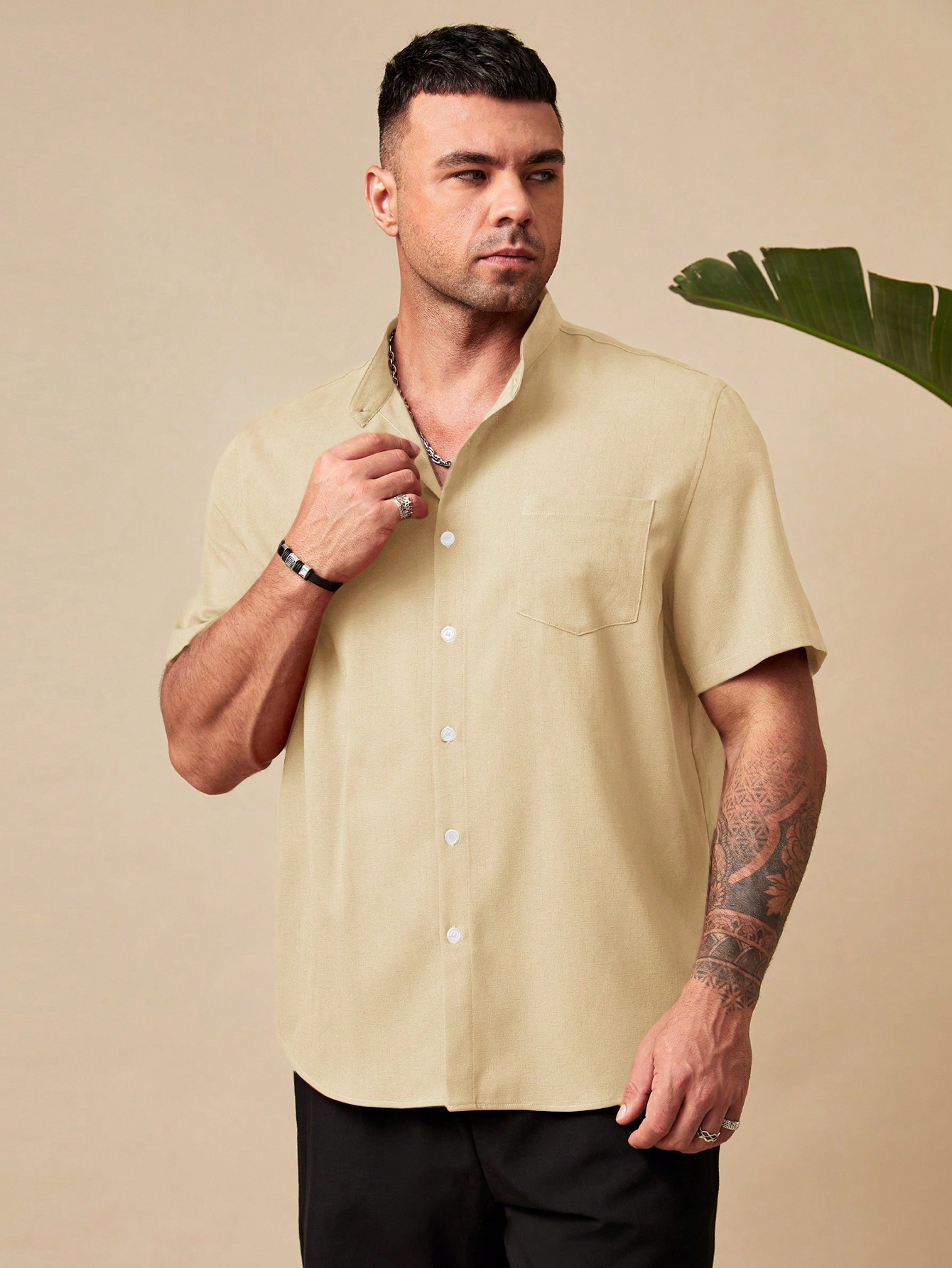 Manfinity Homme Мужская рубашка свободного кроя больших размеров на пуговицах с короткими рукавами и накладными карманами больших размеров, верблюд