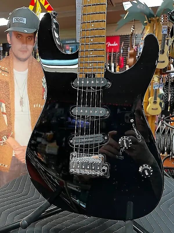 

Электрогитара Charvel Pro-Mod DK22 SSS 2PT CM, Caramelized Maple Fingerboard, Gloss Black