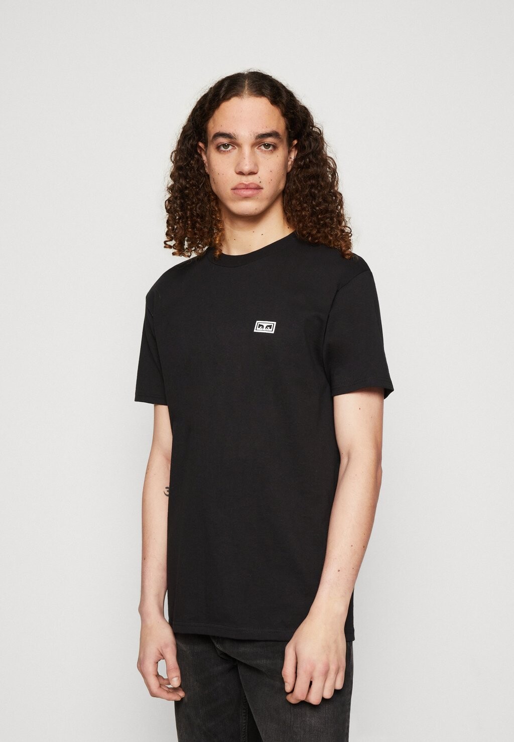 

Футболка с принтом Obey Clothing, черный