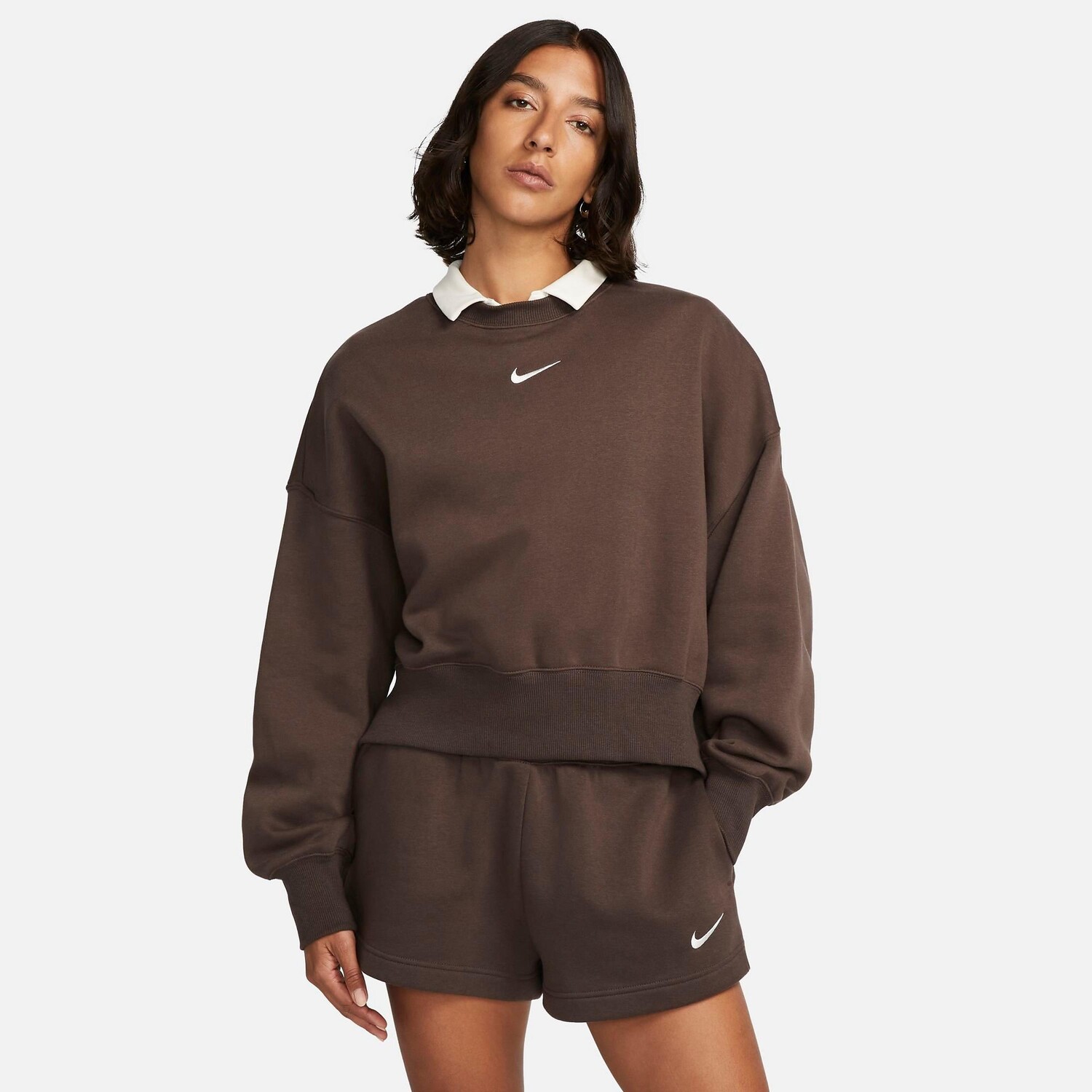 

Женский свободный свитшот с круглым вырезом из флиса Nike Sportswear Phoenix, коричневый