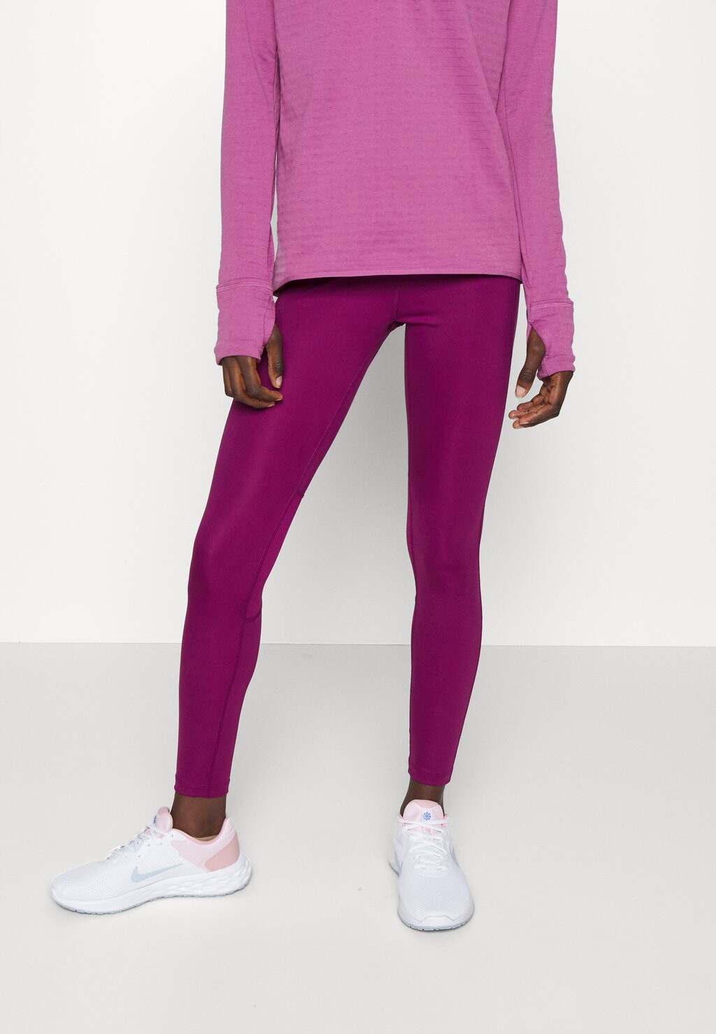 

Тайтсы Nike