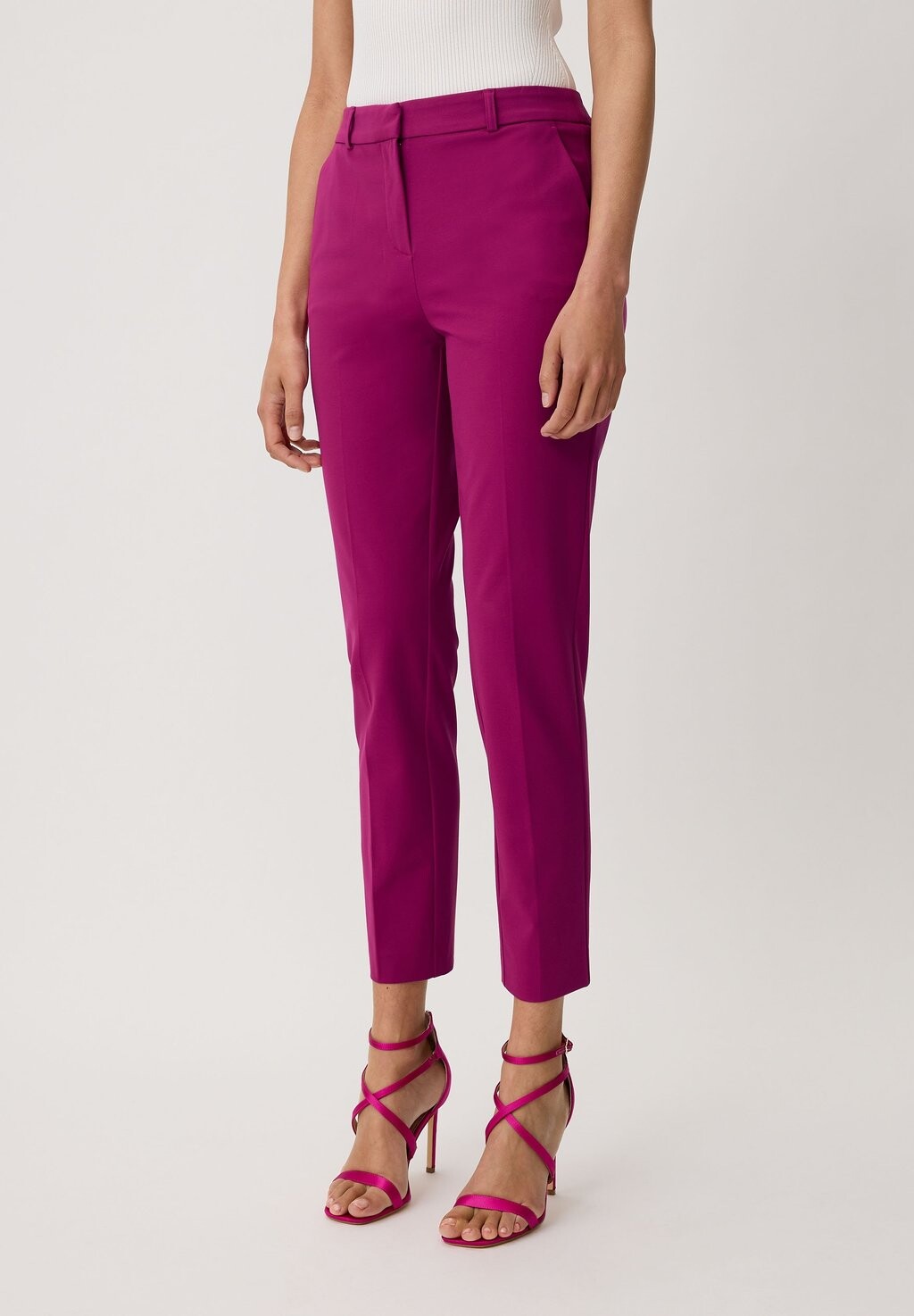 

Брюки DE COUPE SLIM FIT comma, цвет fuchsia
