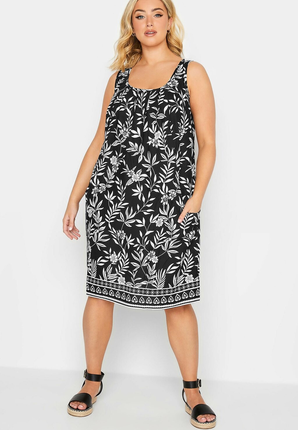 

Летнее платье Yours Clothing, черный