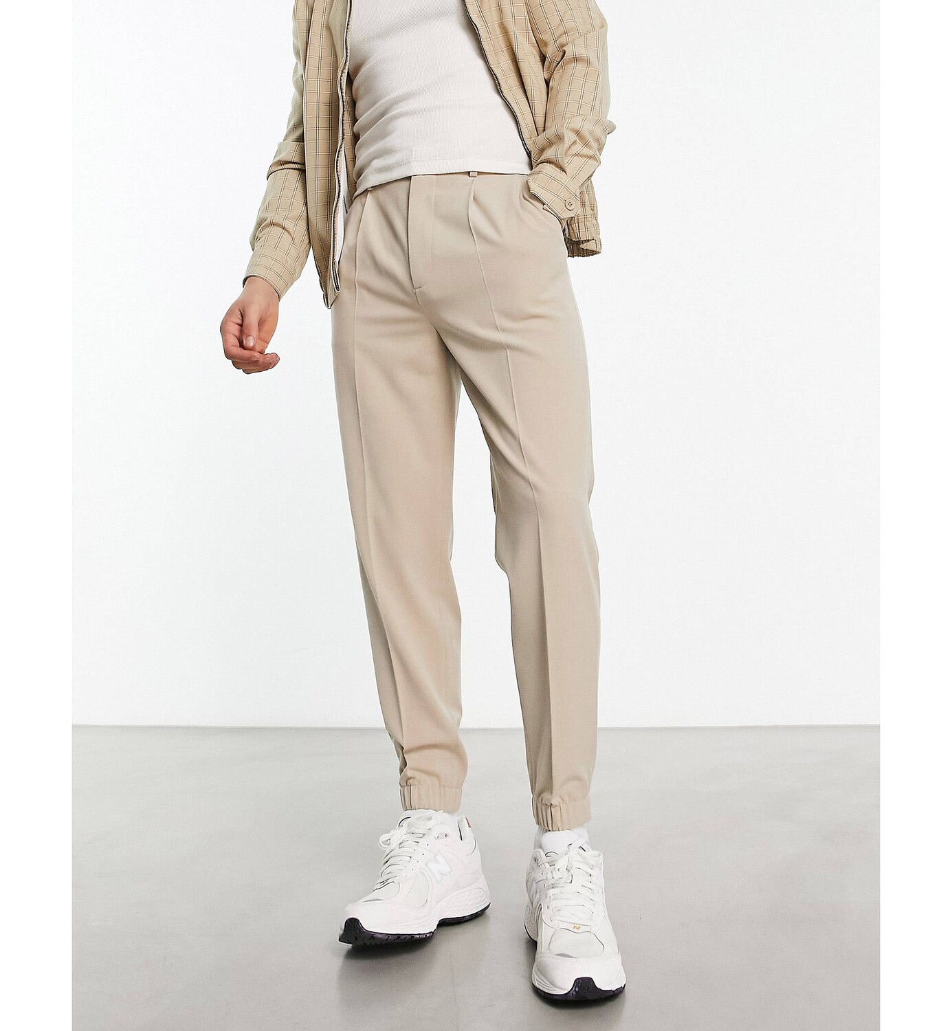 

Зауженные к низу джоггеры с отделкой под камень ASOS DESIGN