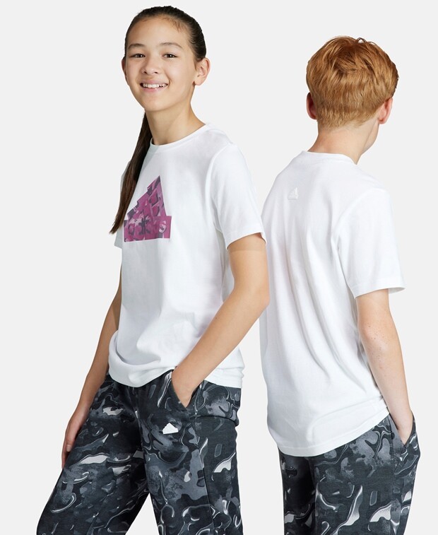 

Футболка adidas Sportswear, белый