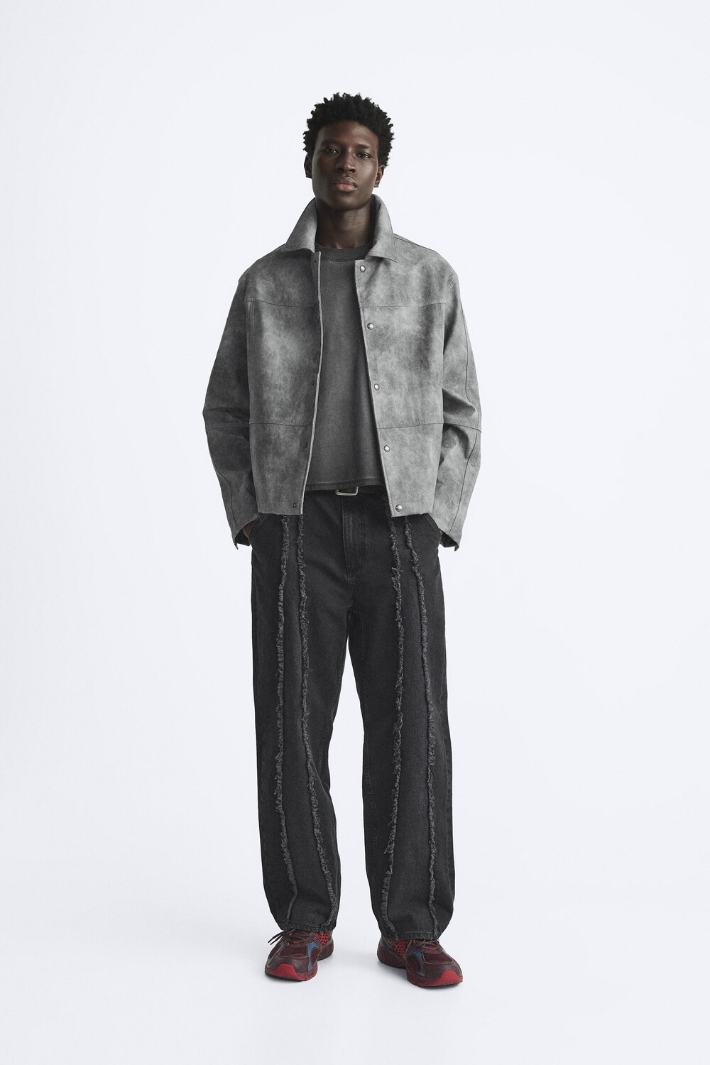 

Рубашка с эффектом вытяженной кожи ZARA, серый