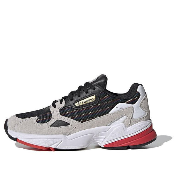 

Кроссовки сокол Adidas, черный