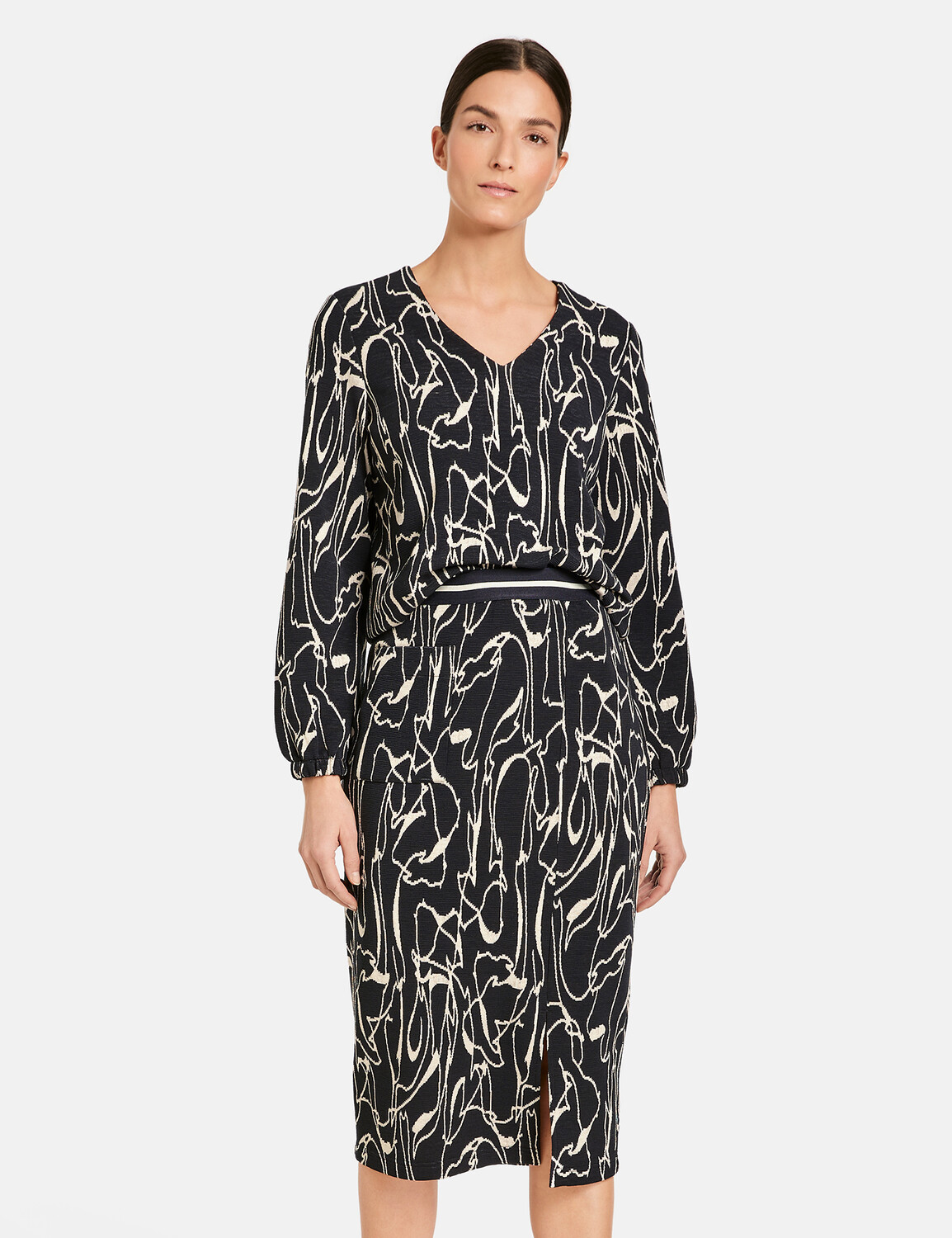 

Юбка до колена Gerry Weber Gewirke, цвет Blau/Ecru/Weiss Gemuster
