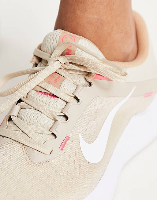 

Песочные кроссовки Nike Running Air Winflo 10