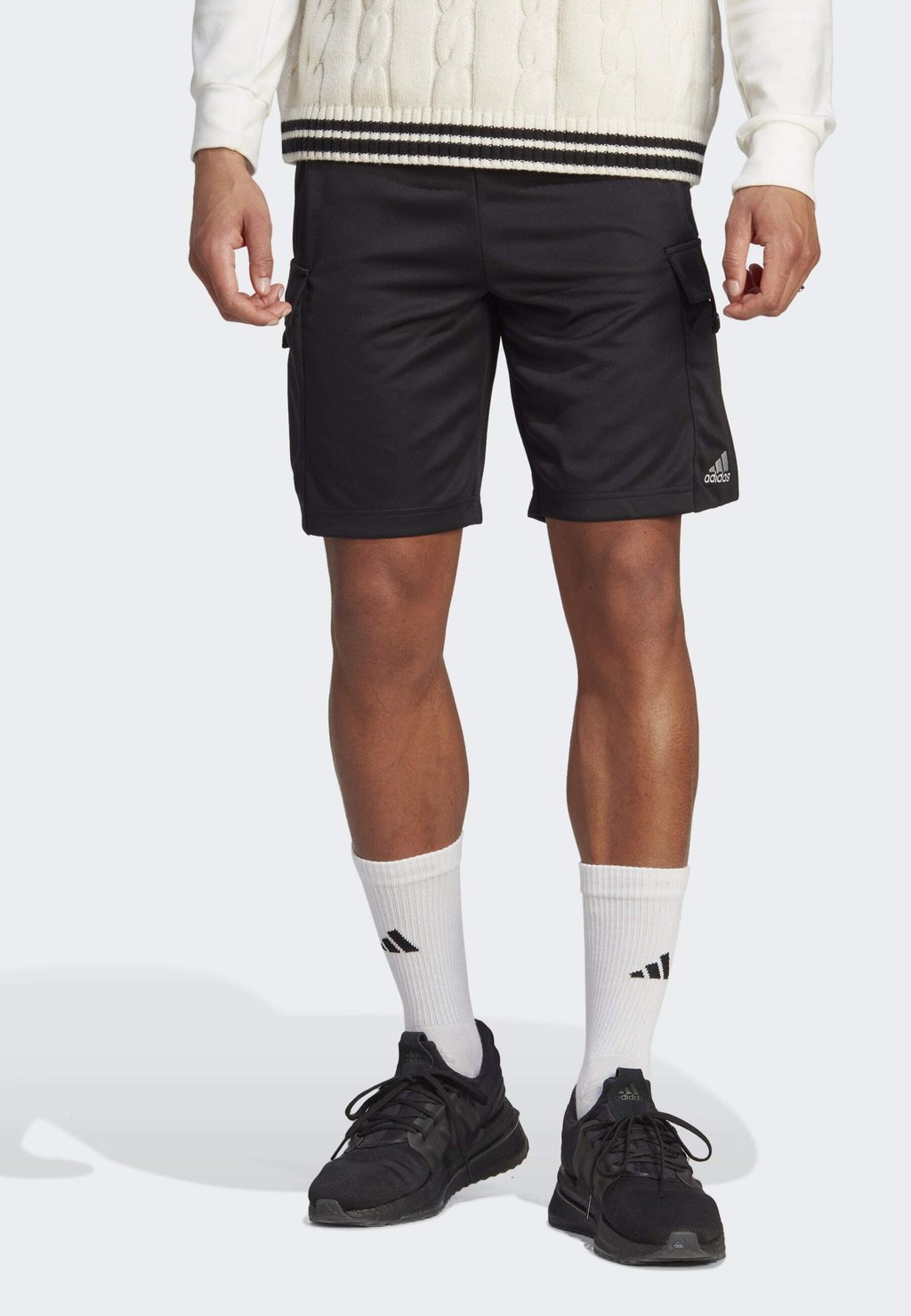 Спортивные шорты M Tiro Car Sho adidas Sportswear, цвет black white