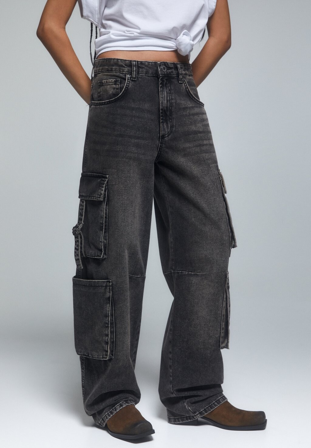 

Джинсы-клеш With Multi-Pockets PULL&BEAR, черный