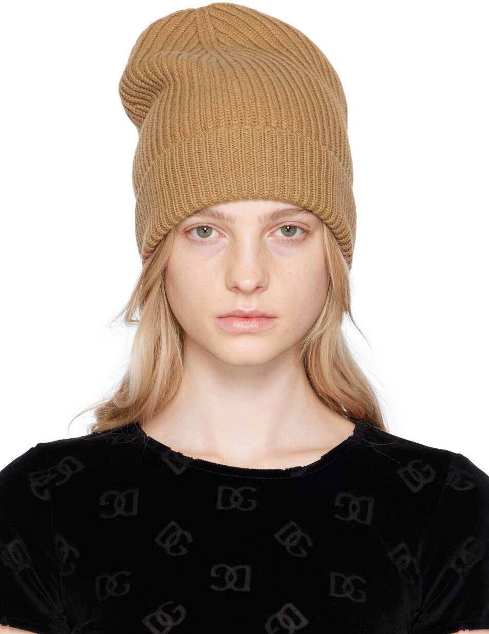

Бежевая шапка в рубчик Dolce & Gabbana