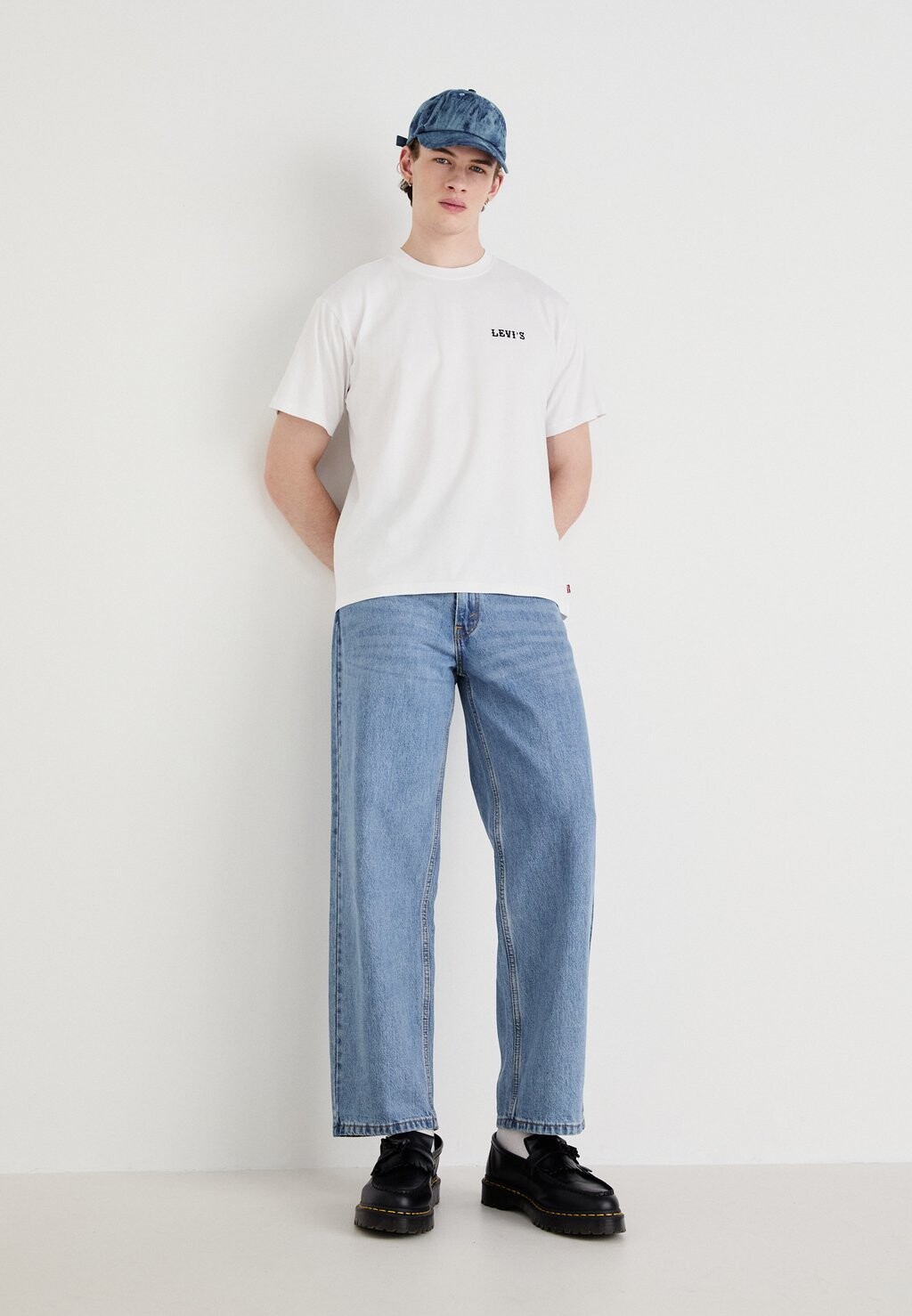 

Базовая футболка VINTAGE FIT TEE Levi's, белый