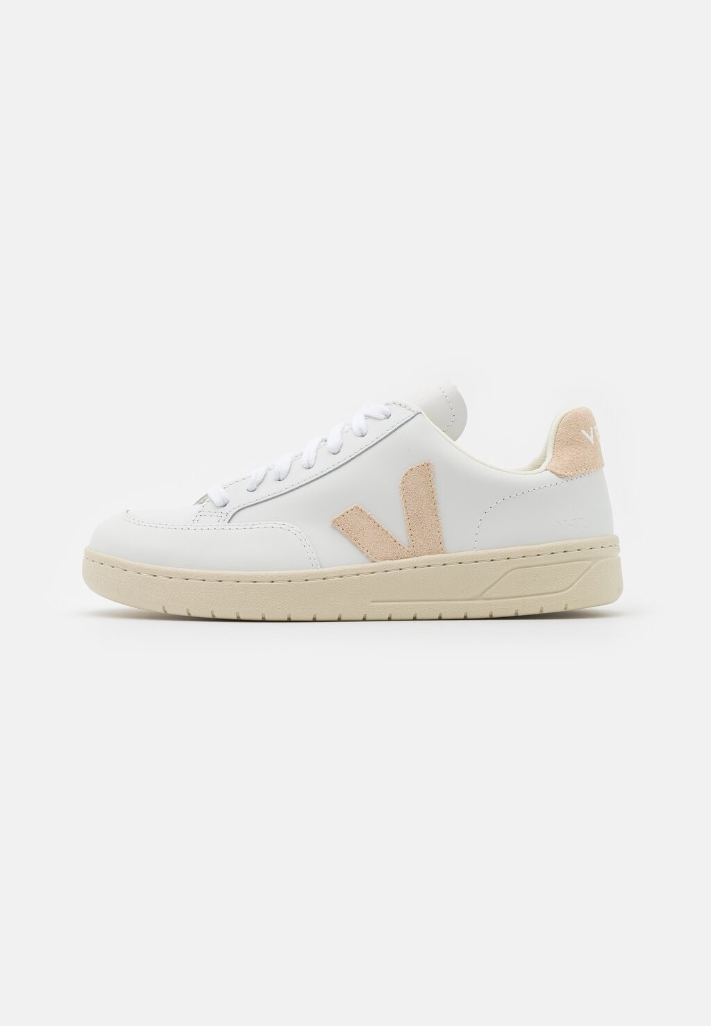 

Кроссовки Veja