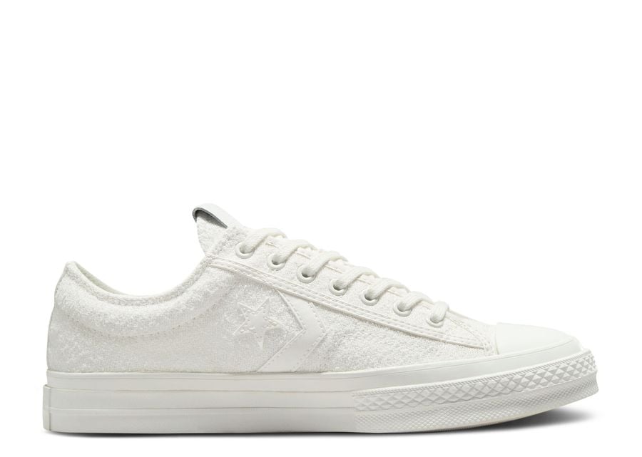 

Кроссовки Converse Star Player 76 Low, цвет Monochrome Vintage White