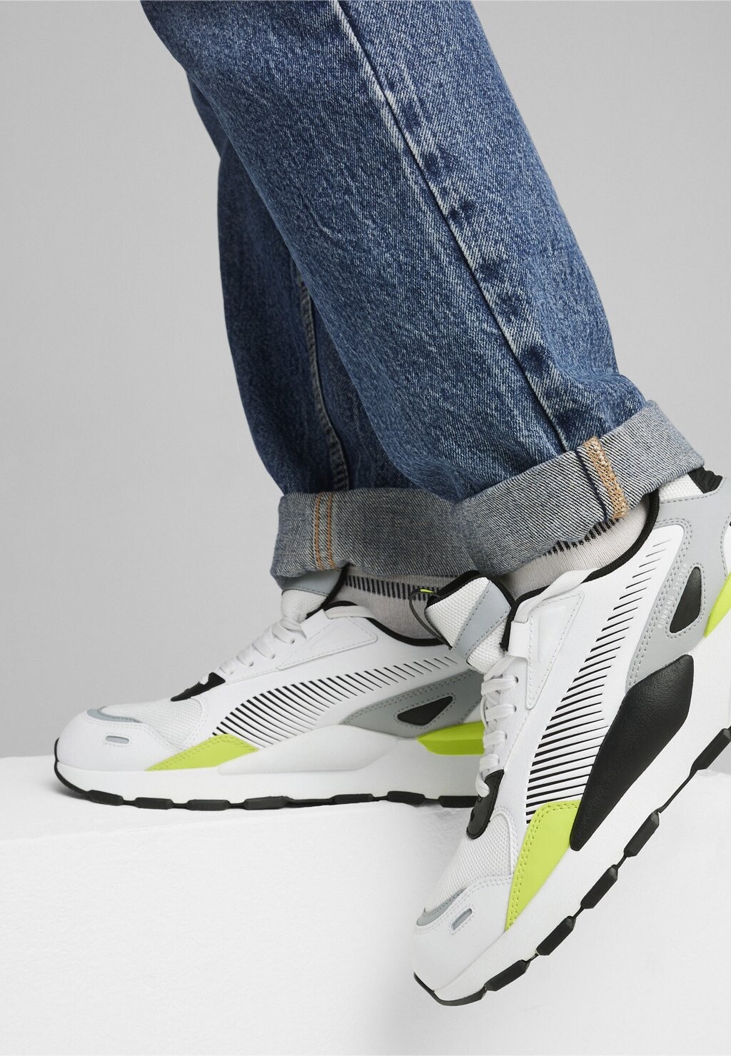 

Кроссовки низкие Puma, цвет white-lime pow