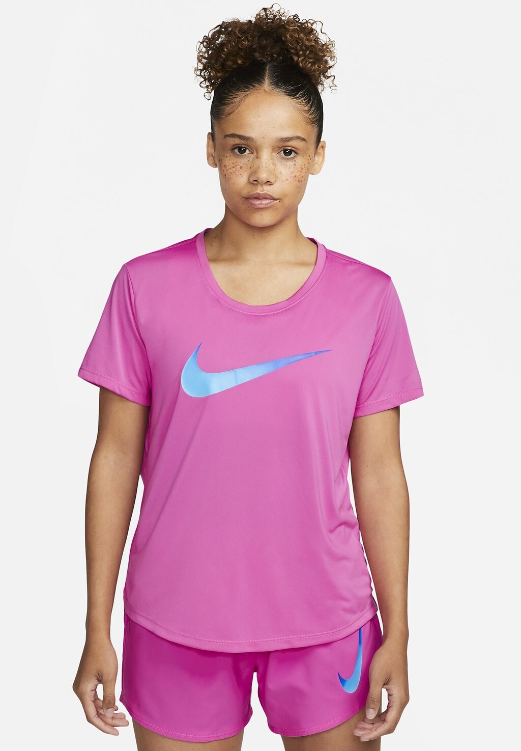 

Спортивная футболка Nike, розовый