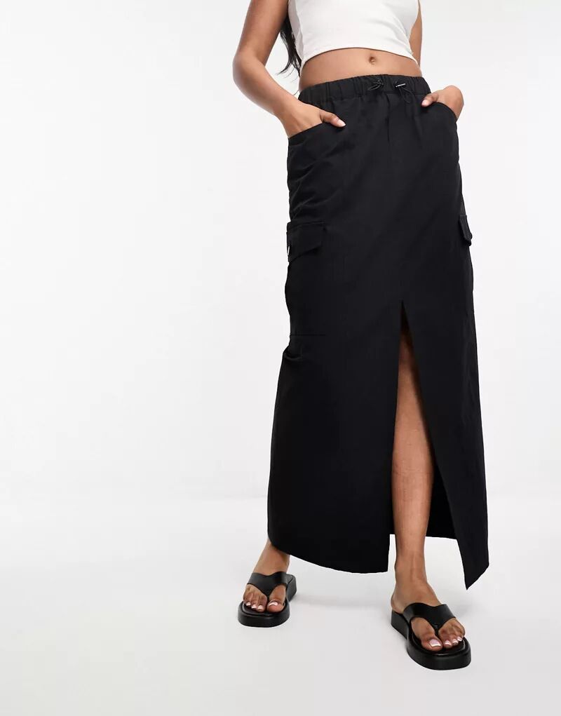 Черная длинная юбка с карманами-карго Miss Selfridge