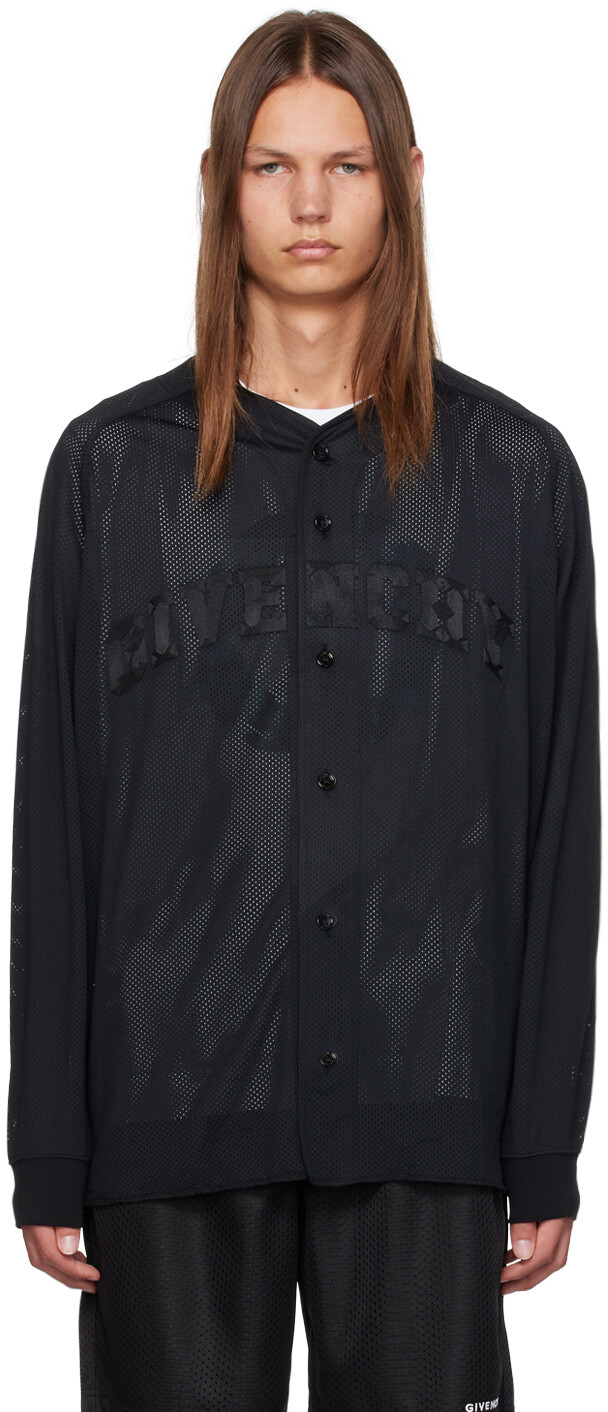 

Черная рубашка с v-образным вырезом Givenchy