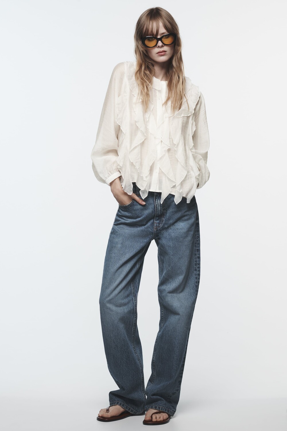 

Блузка с оборками Zara, белый