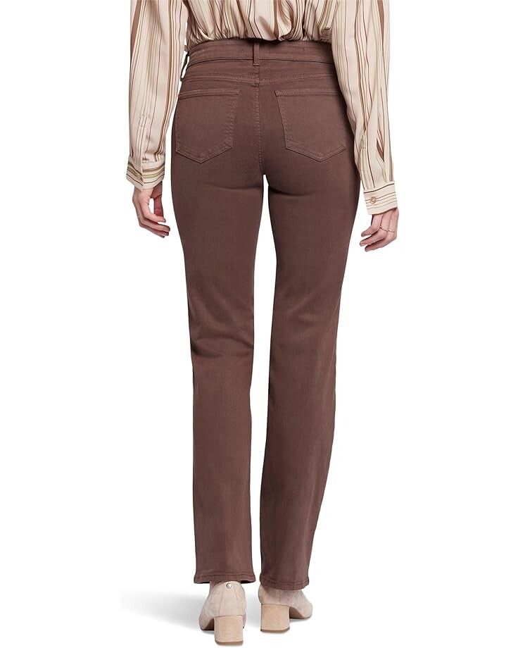 

Джинсы NYDJ Petite Marilyn Straight in Coffee Bean, цвет Coffee Bean