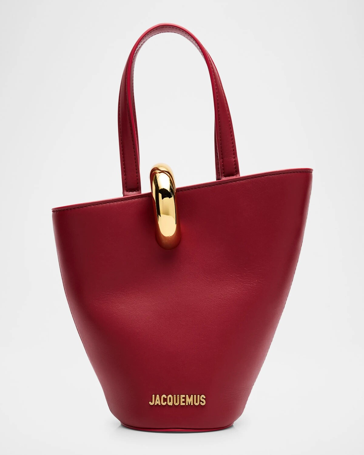 

Кожаная сумка-мешок Le Petit Bambola с цепочками Jacquemus, красный