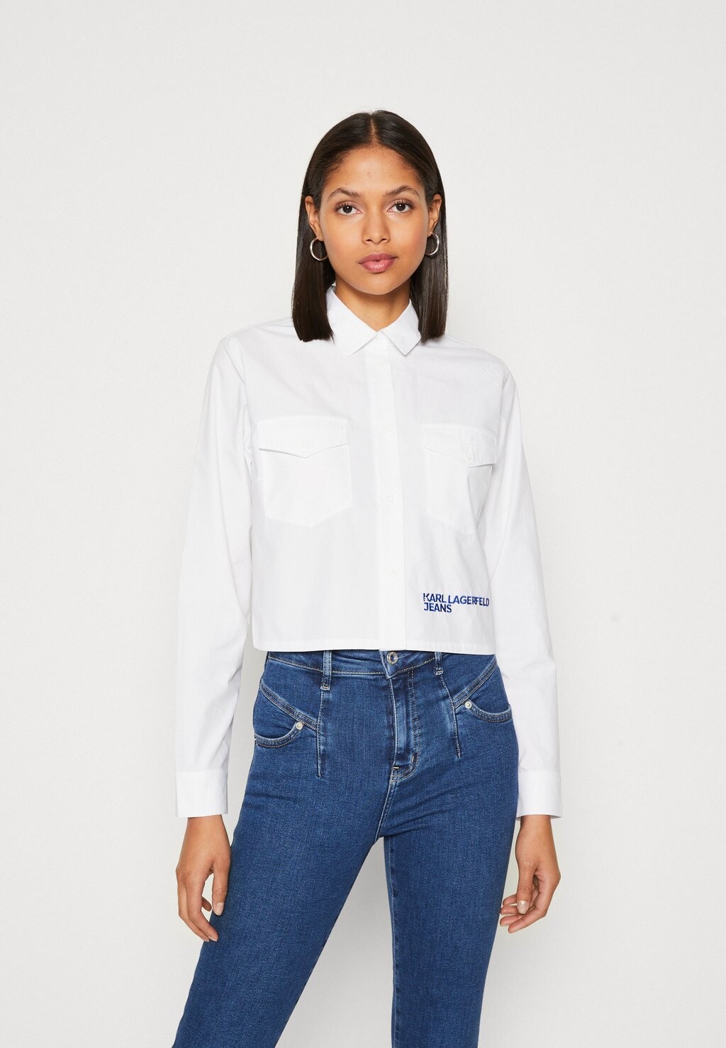 

Рубашка Karl Lagerfeld Jeans УКОРОЧЕННАЯ РУБАШКА С ЛОГОТИПОМ, цвет white