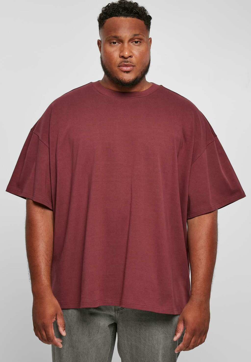 

Базовая футболка ULTRA HEAVY OVERSIZED Urban Classics, вишневый