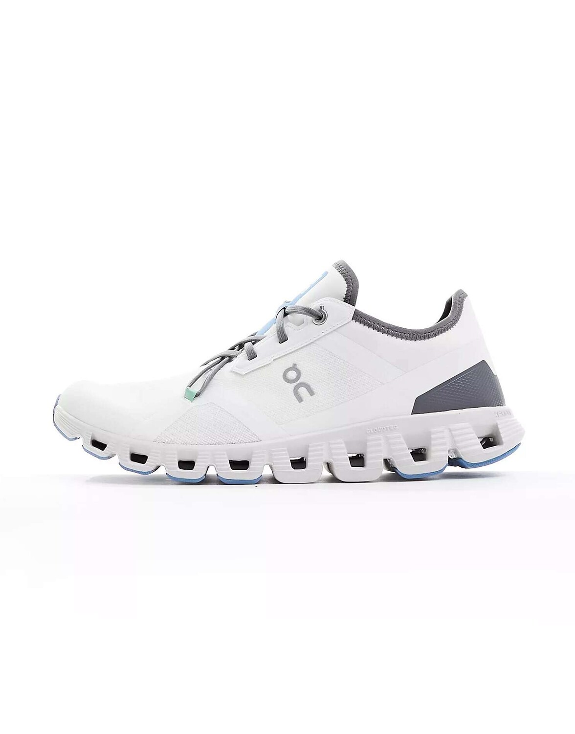 

Белые кроссовки для бега ON Cloud X 3 AD On Running, Белый