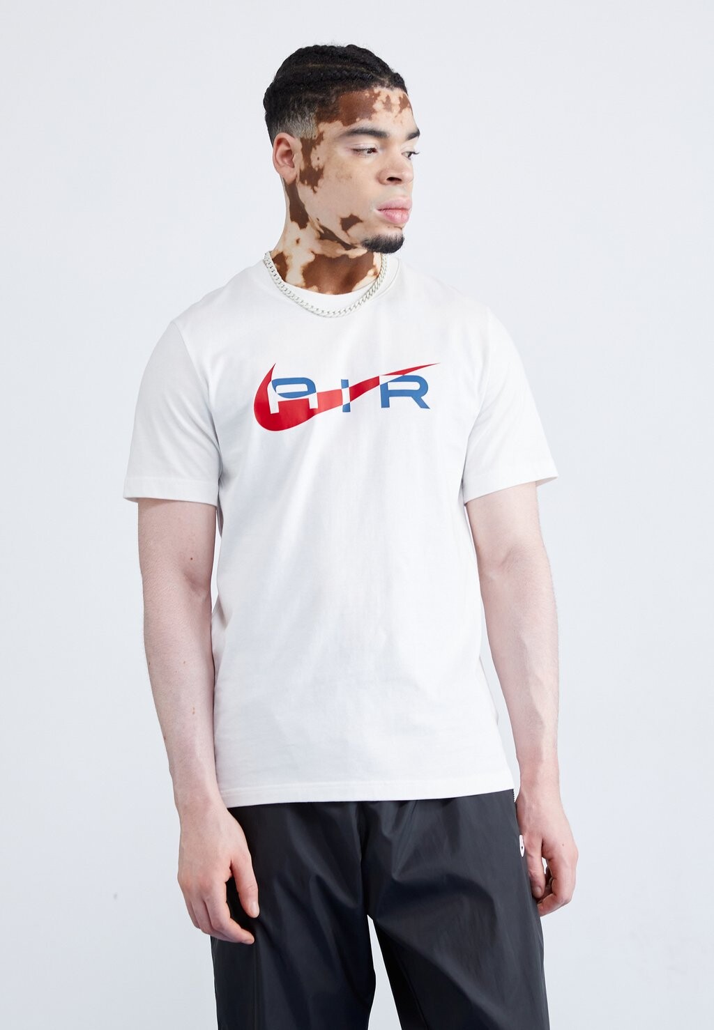 

Футболка с принтом AIR GRAPHIC TEE Nike Sportswear, цвет white/white