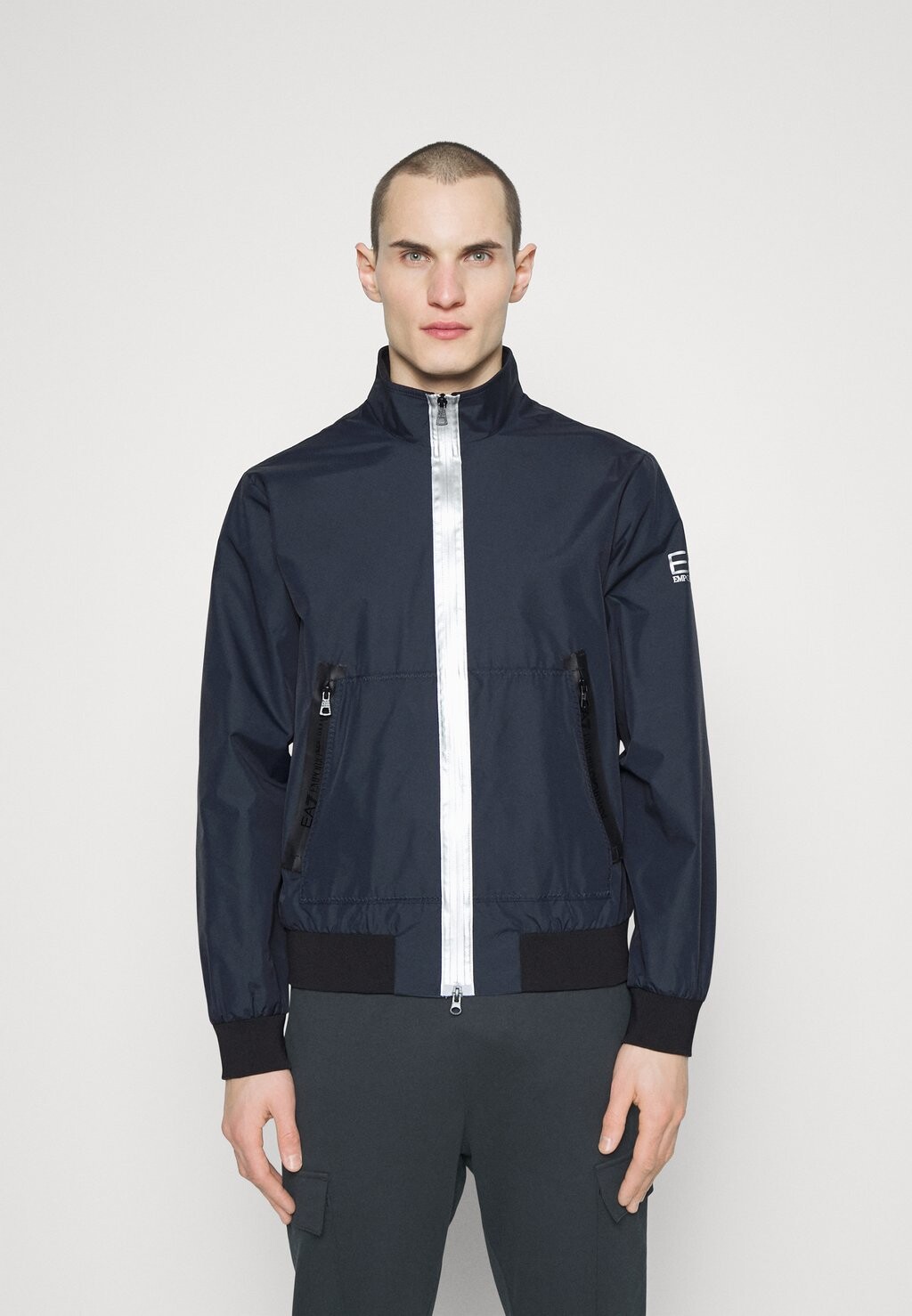

Бомбер Armani Emporio