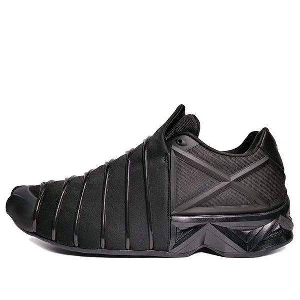 

Кроссовки x дворец и 3 yuuto Adidas, черный