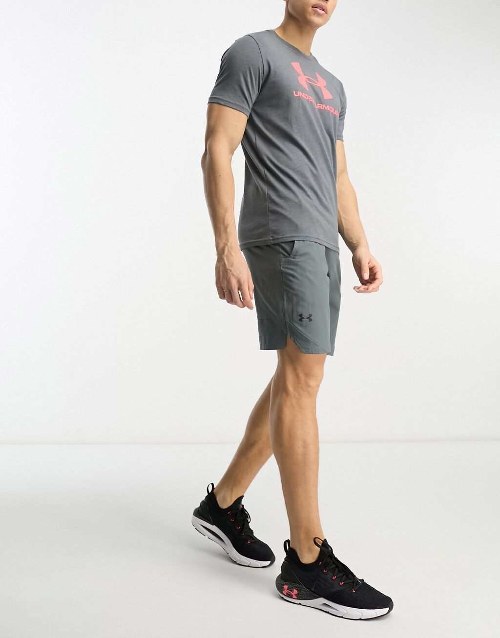 

Серые тканые шорты длиной 8 дюймов Under Armour Vanish