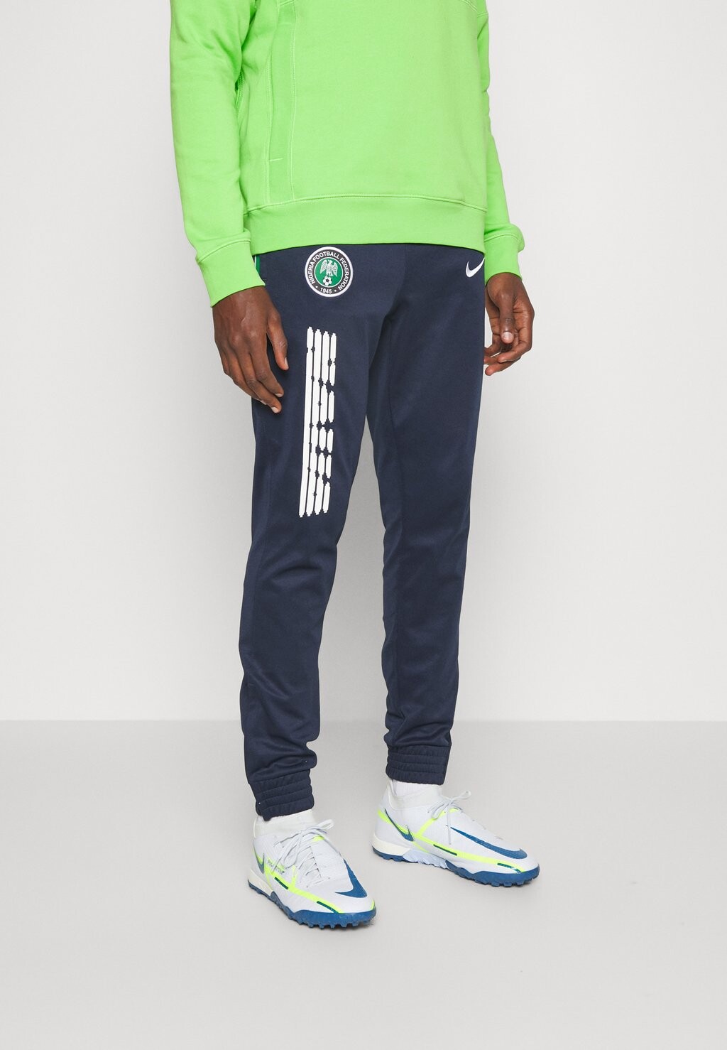 

Спортивная футболка Nike