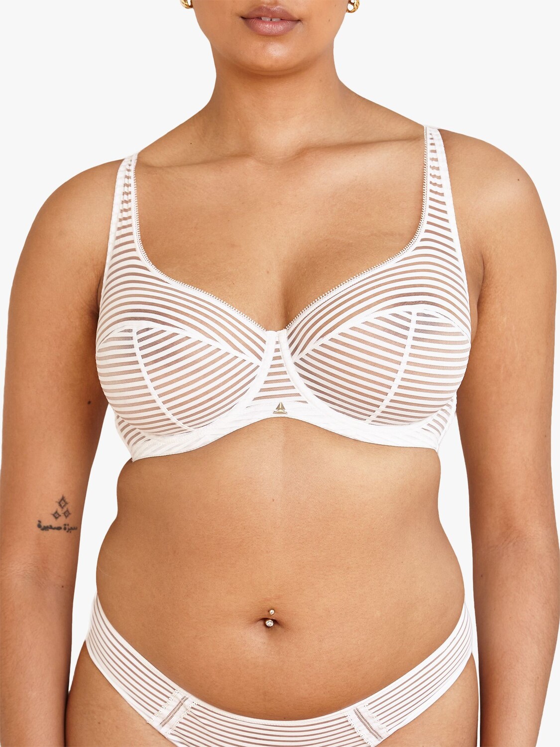 

Бюстгальтер на косточках Beija London Stripes Z без подкладок, размеры чашки DD-H, белый