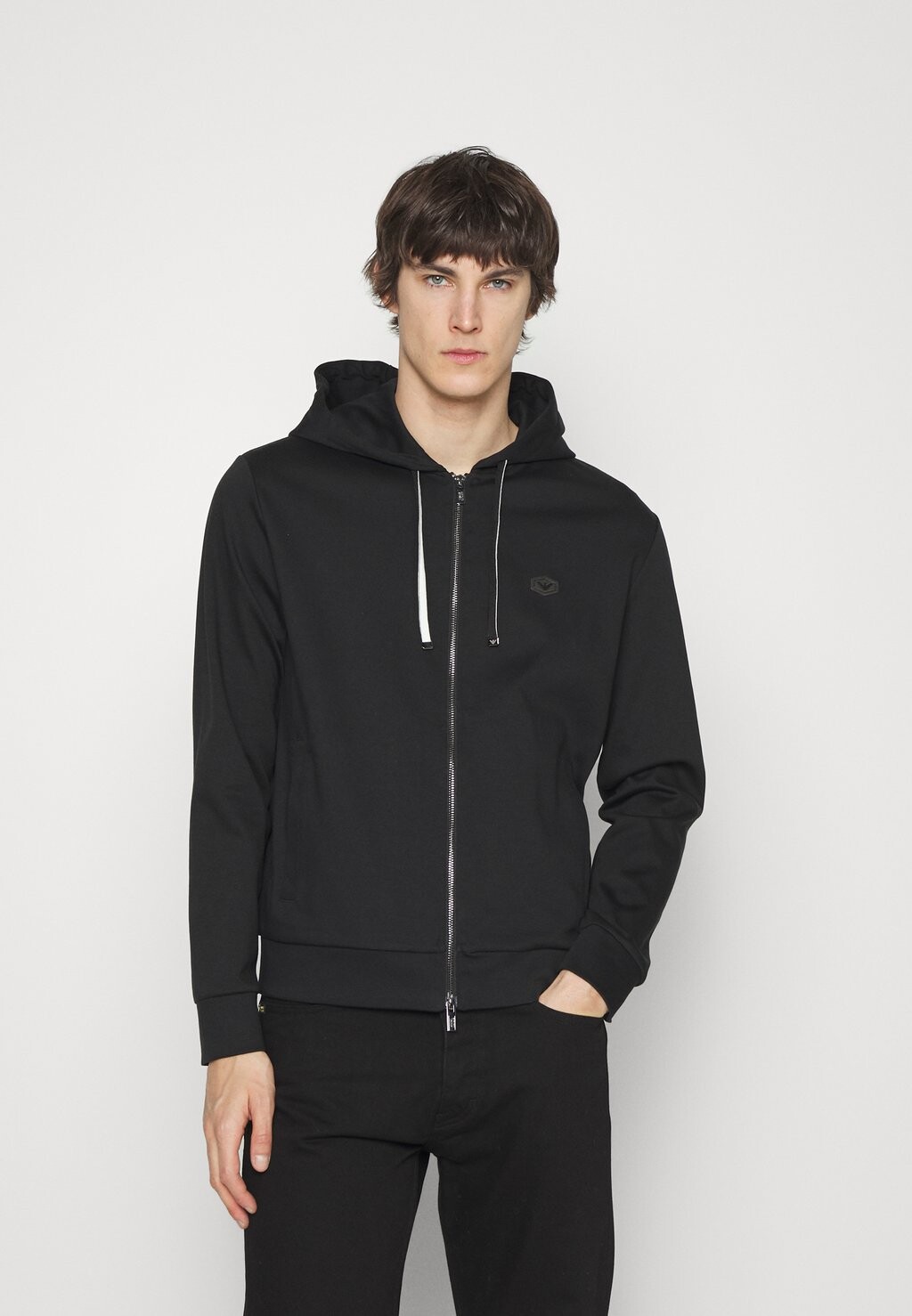 

Толстовка на молнии Emporio Armani, цвет nero