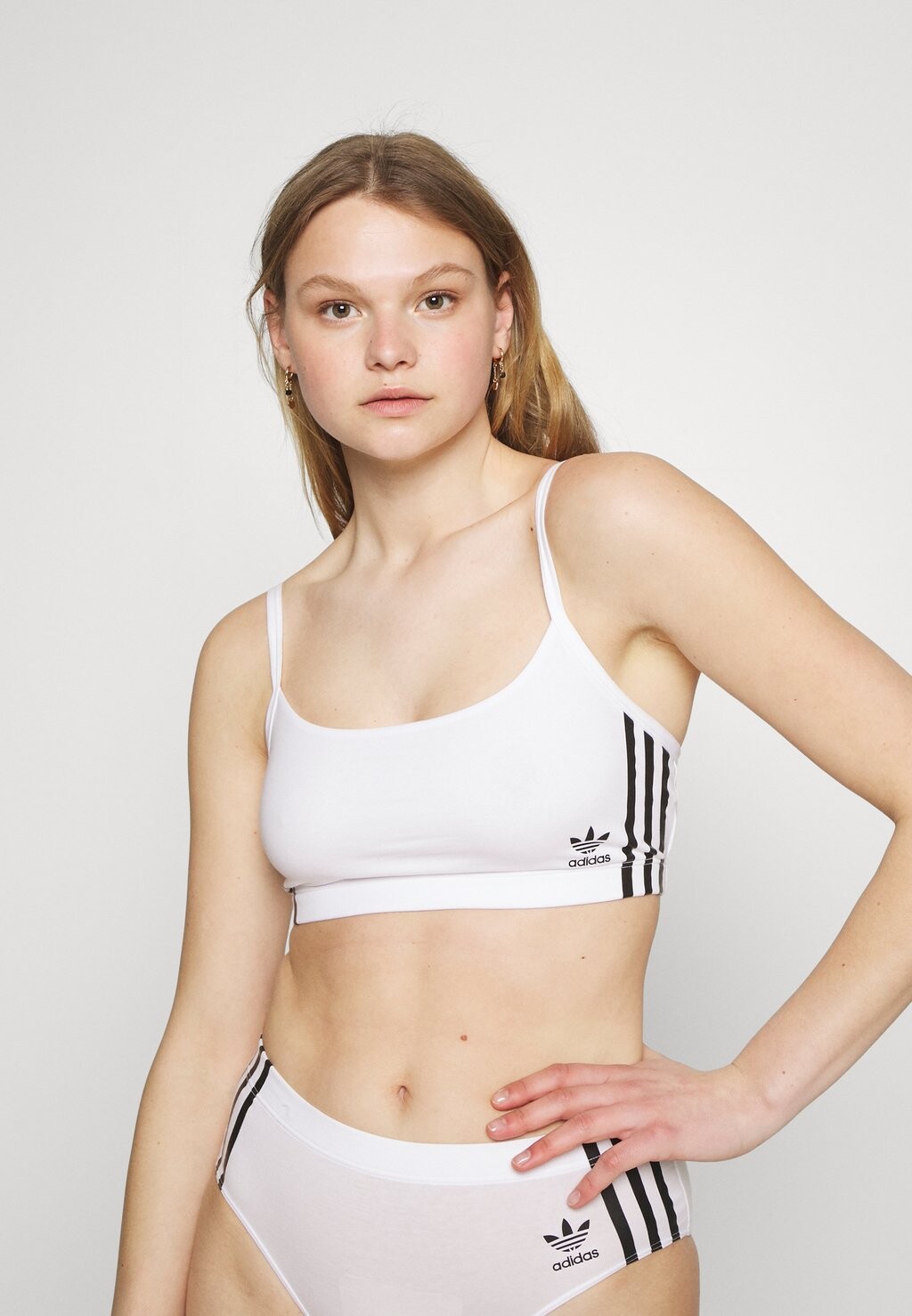 

Бюстье adidas Originals, белый