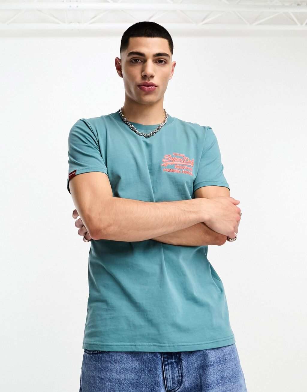 

Синяя футболка с неоновым логотипом Superdry Vintage, Синий