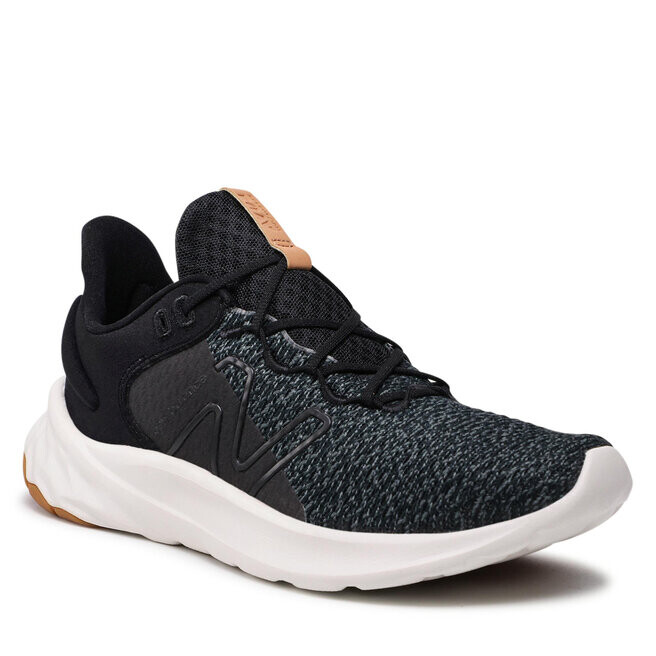 

Кроссовки New Balance FreshFoam Roav, черный