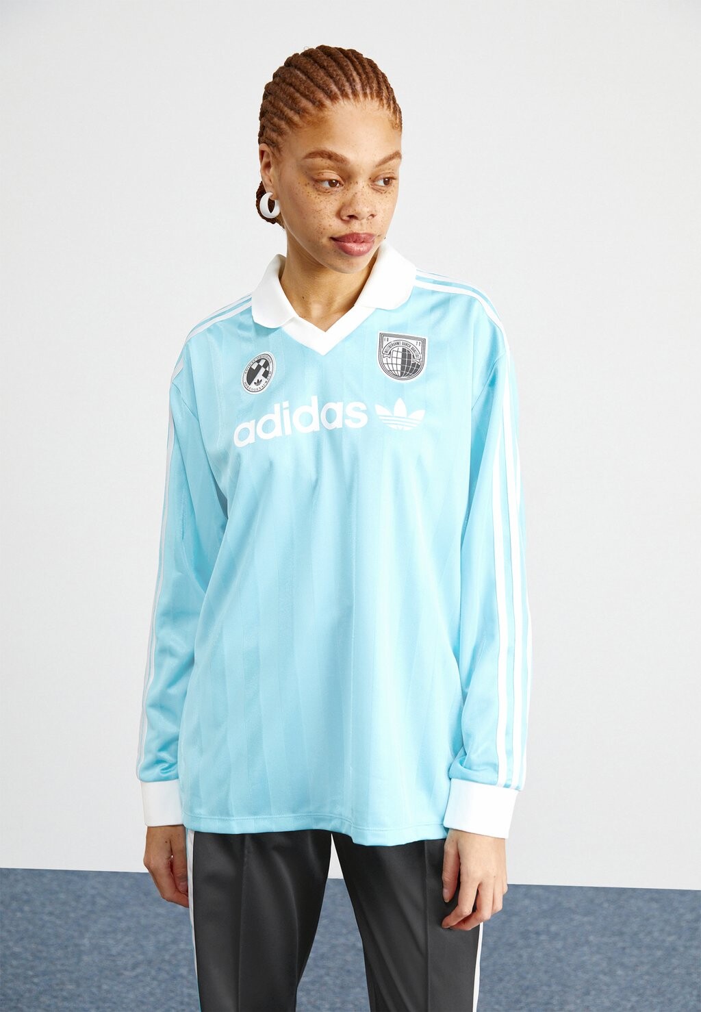 

Блузка adidas Originals WWC SOCCER, цвет light aqua