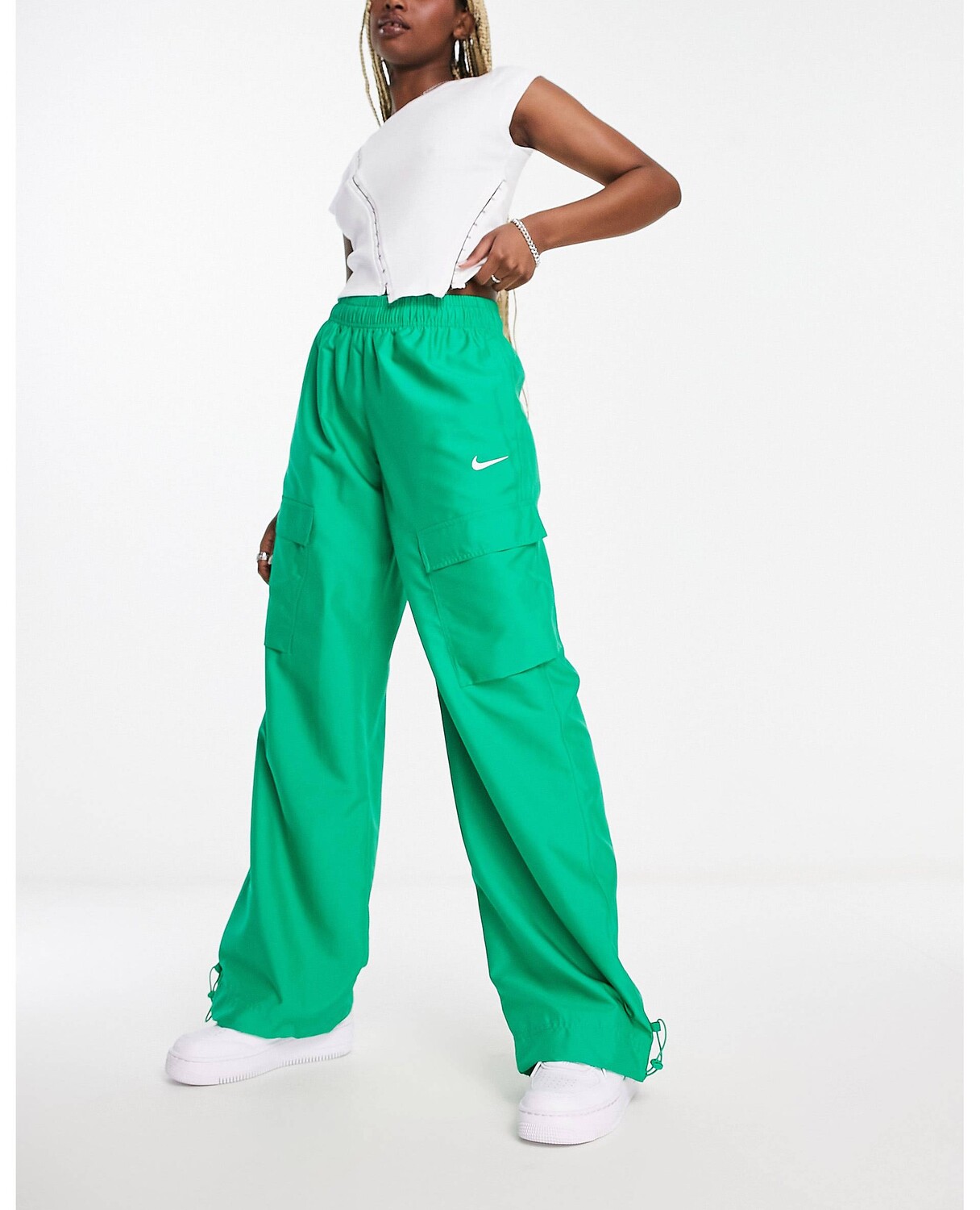 

Зеленые тканые брюки карго Nike Trend, Зеленый