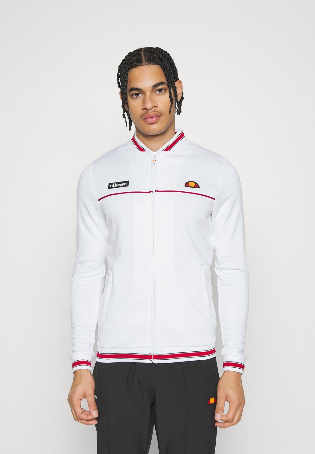 

Спортивный топ Ellesse
