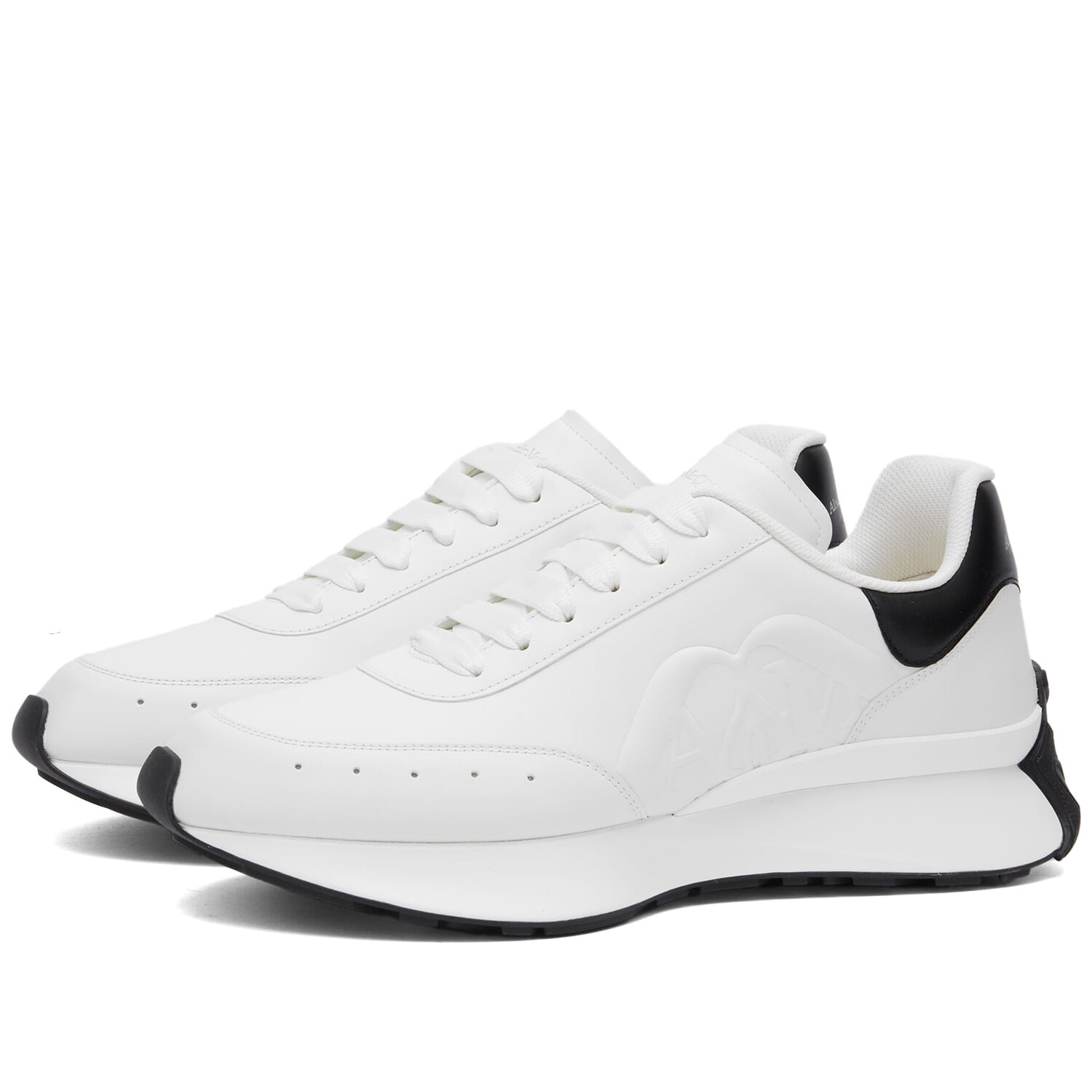 цена Кроссовки Alexander Mcqueen Sprint Runner, цвет White & Black