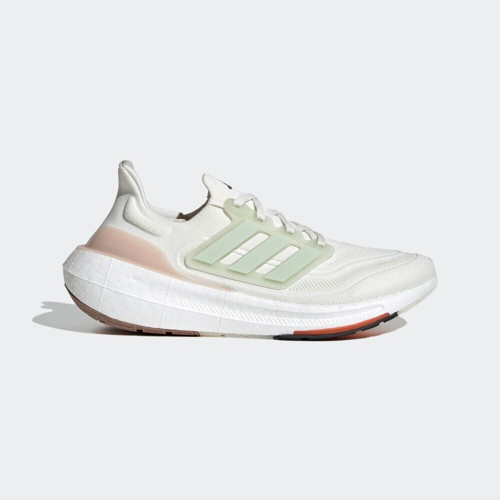 

Кроссовки Adidas ULTRABOOST LIGHT M, зеленый