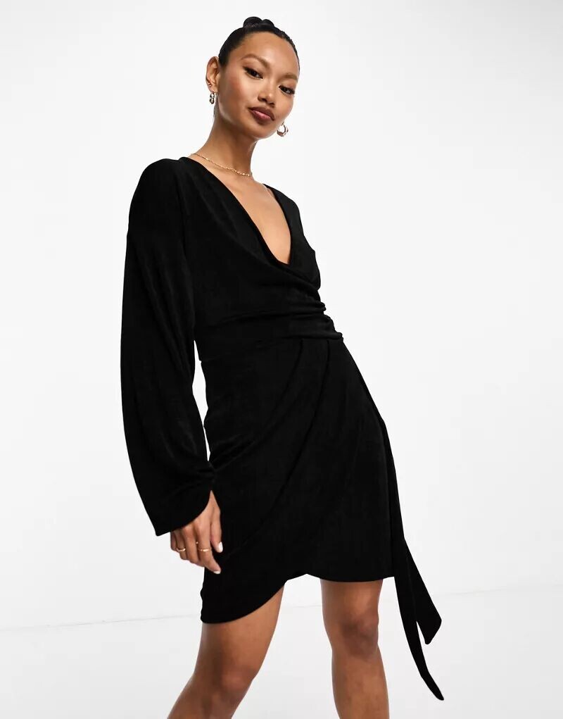

Черное платье мини с длинными рукавами и завязками ASOS