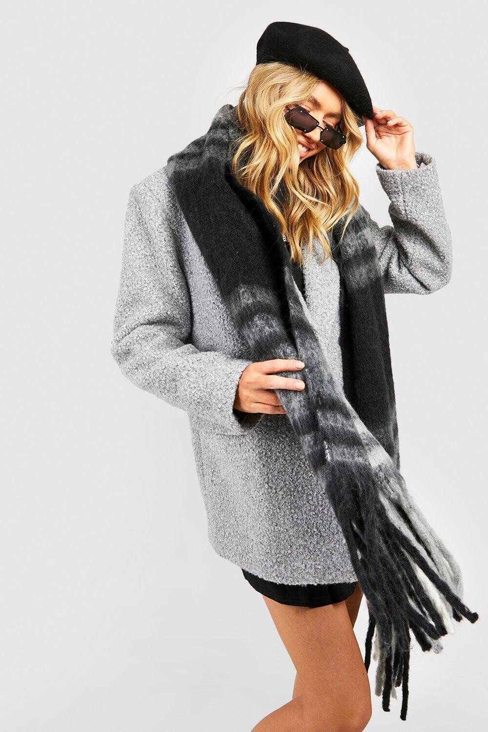 

Монохромный шарф в клетку boohoo, черный