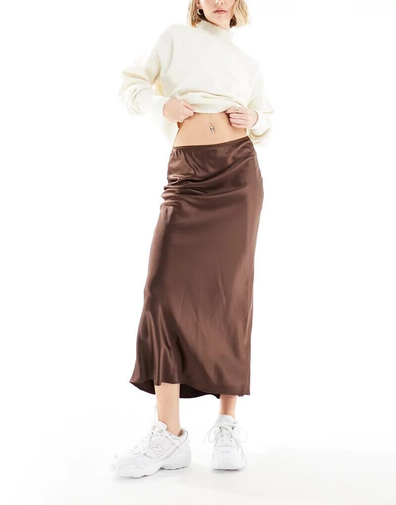 

Коричневая атласная юбка макси косого кроя River Island
