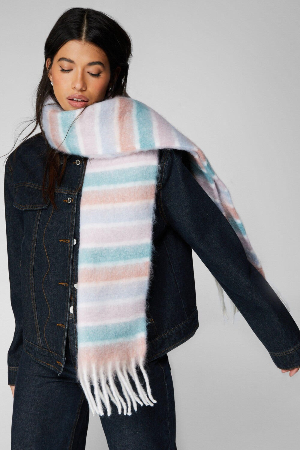 

Пастельный шарф в полоску Blanket Nasty Gal, мультиколор