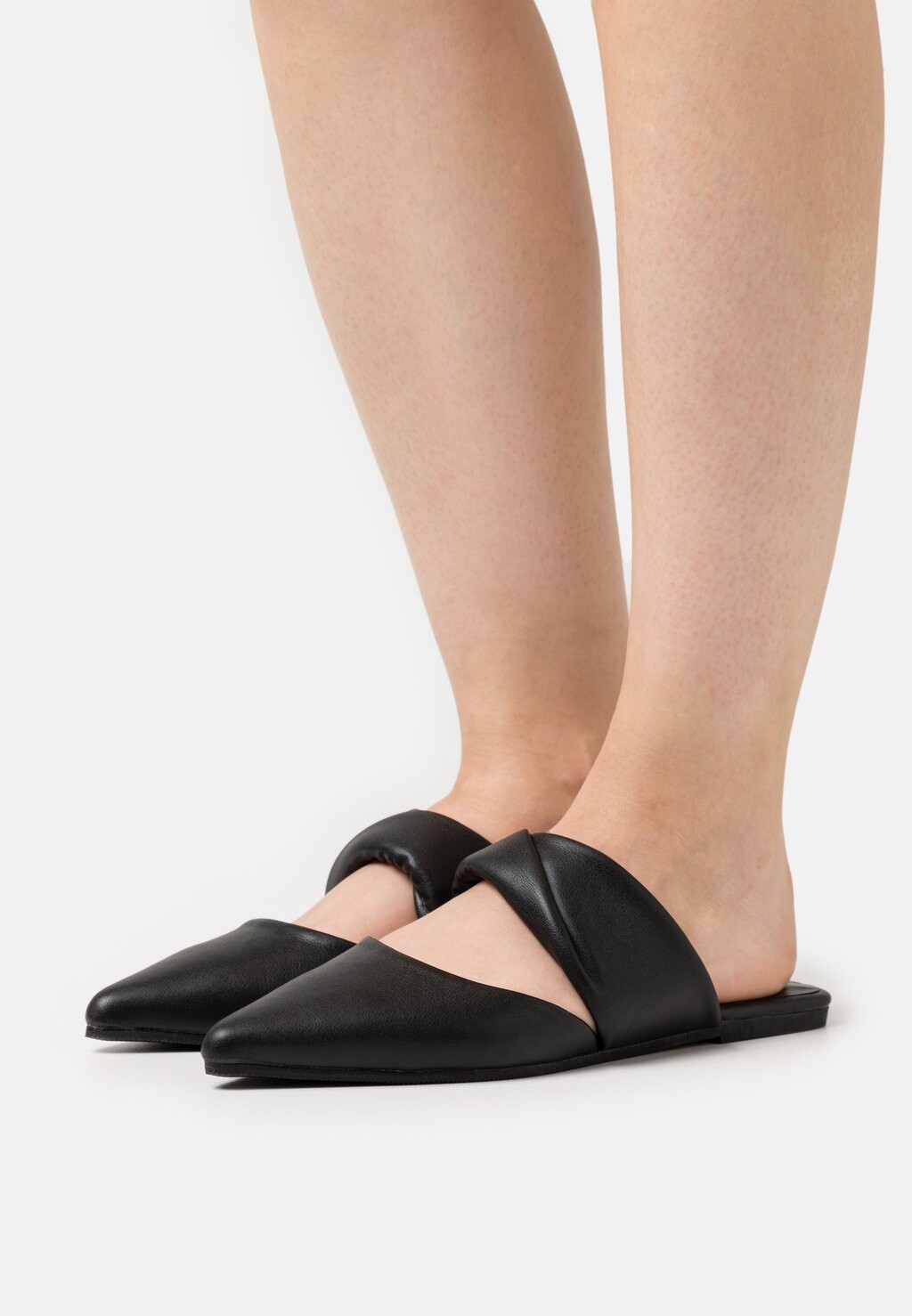 

Шлепанцы ONLY SHOES, черный