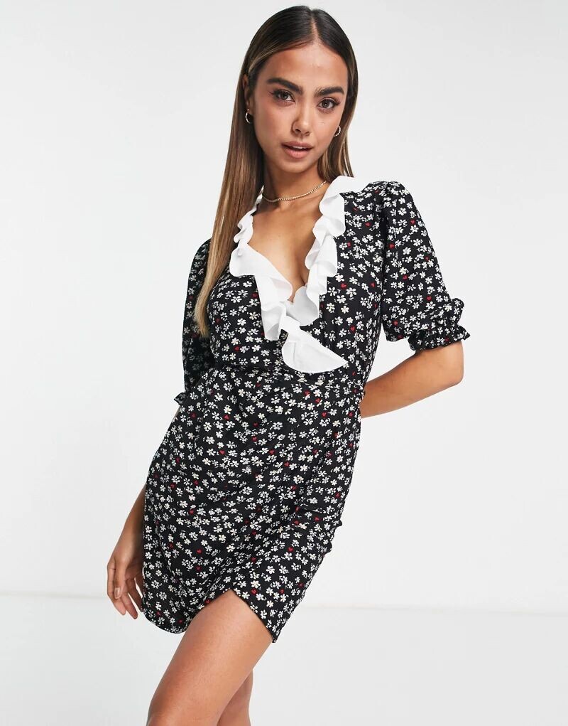 

Платье с запахом и цветочным воротником Miss Selfridge